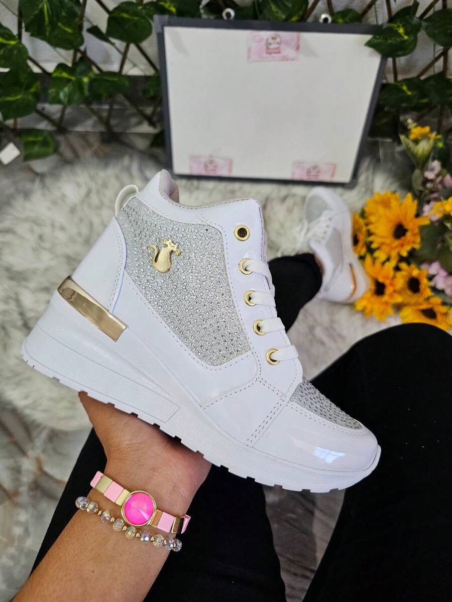 Tenis Zapato de Mujer Plataforma Cuña, Cómodos, con detalles Métalicos Cadena , Juvenil Casual Fiesta Al aire libre Sexy Fiesta Oficina Casa Exterior 4037 - Blanco Charol - Ver 1