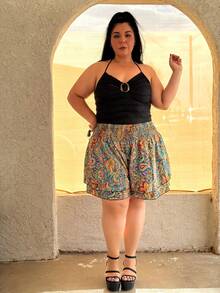 Truni Elyhuante_03 Plus Size Elastic Waistband Paisley Printed Ruffle Hem Shorts, Summer, For Pear Triangle Body Shape