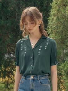 Simple Retro Women's Spring And Summer Holiday Style Embroidery Clashing Buttons Green Elegant Retro Temperament Casual Short-Sleeved Shirt Blouse Top Summer Tops Casual Blouse For Holiday