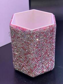 1 hộp đựng cọ trang điểm hình lục giác đính đá, dung tích lớn, đính pha lê nhiều màu, kiểu dáng sang trọng lấp lánh, họa tiết kim cương phủ kín, hình trụ lục giác, chi tiết cạnh tinh tế, hộp đựng dụng cụ mỹ phẩm, thích hợp cho bàn trang điểm phòng ngủ, bàn trang điểm, hộp đựng trang sức, túi đựng, hộp đựng cọ trang điểm, giá đựng cọ, hộp đựng nước hoa, túi xách, quà tặng cho phụ nữ, quà Giáng sinh, ý tưởng quà tặng cho phụ nữ, trang trí phòng. - Hồng - Xem 5