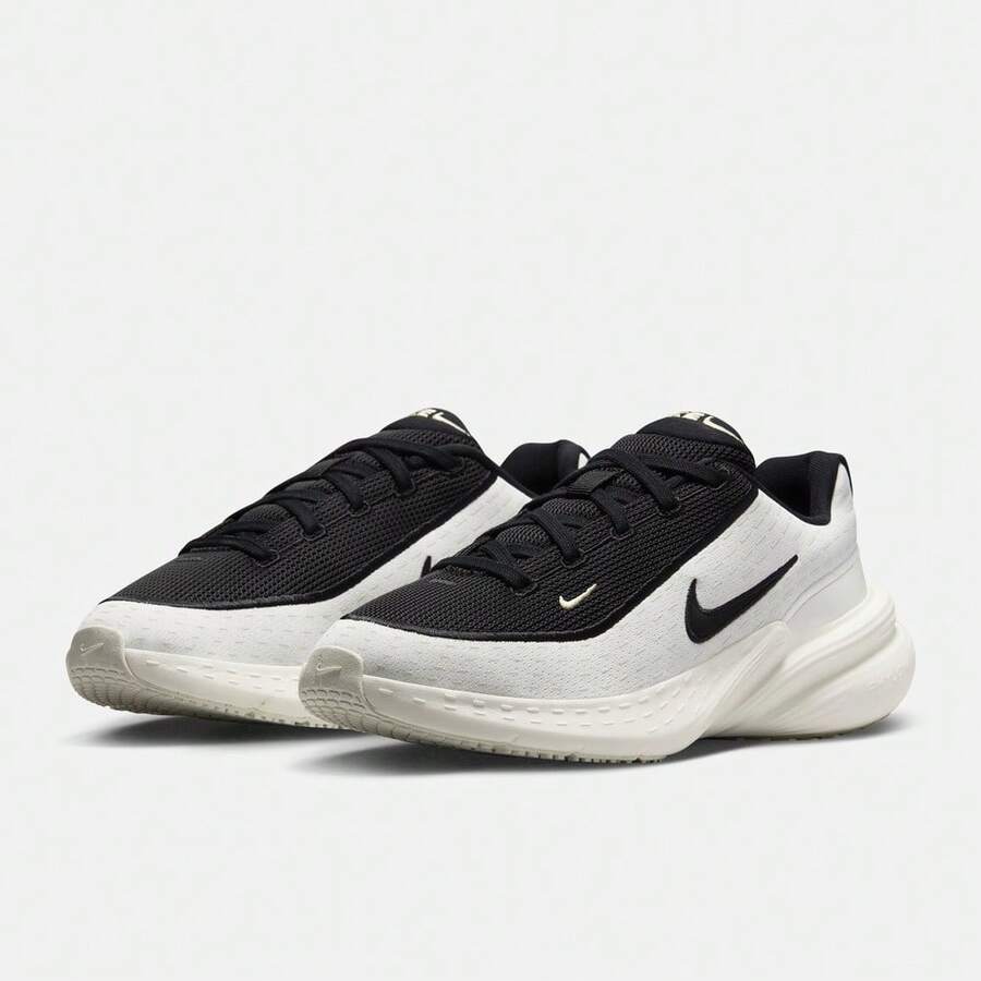 女款 W NIKE UPLIFT SC 休闲运动鞋,低帮 IB2766-100 - 白色 - 查看 1