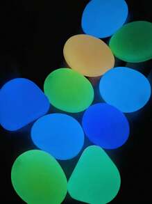 6/12pcs Glow-In-The-Dark Large-Size Pebbles (Random Color), For Garden Landscaping, Track Decoration, Fish Tank Starry Sky Decor, Romantic Glow Stones, Suitable For Home, Outdoor, Runway, Aquarium, Halloween, Christmas, Thanksgiving, Valentine's Day, Absorbs Sunlight Or Lamp Light To Glow At Night, No Electricity Required, DIY Romantic Scenes