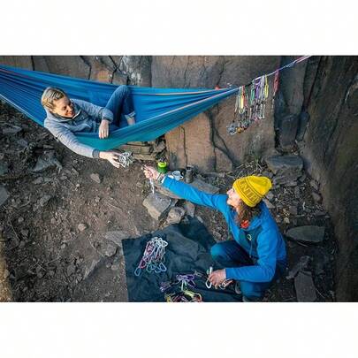 Wild Country Zero Friend Rock Climbing Cams - Lightweight, Active Protection For Trad & Alpine Climbing