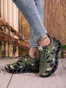 2025 新款女式迷彩刀锋鞋底休闲运动跑步鞋，透气轻便舒适百搭户外运动运动鞋 - 軍綠色 - 查看 1