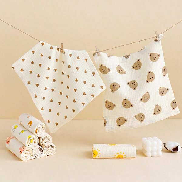 Set de 4 pañuelos para bebé recién nacido, toallitas de gasa suave y absorbente de 4 capas, baberos con estampado de dibujos animados, pañuelos pequeños para niños