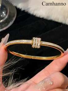 Camhanno 5件套优雅金色不锈钢手链套装，独特设计，是情侣的理想之选，也是完美的日常装饰礼品和珠宝礼物。 - 金色 - 查看 7