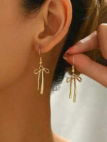 1pair Luxurious & Fashionable, Soft & Versatile Bowknot Earrings, Suitable For Daily Wear By Women