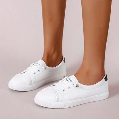 2025 Vårnya snygga vita sneakers för kvinnor, koreanska casual slip-on platta skor