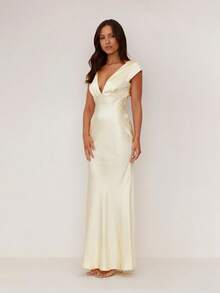 Deep V-Neck Backless Sexy Bodycon Dress - Champagne - View 5