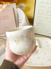 Stylish Ceramic Cup Decorated With Roses, Comfortable Coffee/Tea Cup For Home Use, High Quality And Stylish Design
