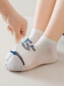 5双儿童袜子，纯色蝴蝶结图案女童四季可爱休闲简约日常旅行可穿儿童中筒袜。