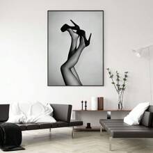 1 pièce Tableau mural représentant une femme avec des talons hauts, impression de mode de luxe stylistique sur canevas. Affiche girly noir et blanc pour décoration de chambre, salon ou collège, chambre d'étudiant. Cadeau pour elle, sans cadre
