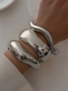 1pc Vintage Minimalist Asymmetrical Metal Water Drop Snake Cuff Bracelet, Personalized Exaggerated Simplified Geometric Abstract Design Luxury Elegant Bangle, Suitable For Women's Daily Commute, Holidays Gift, Friends Gathering And Banquet, Fashion Street Shooting, Runway Accessory