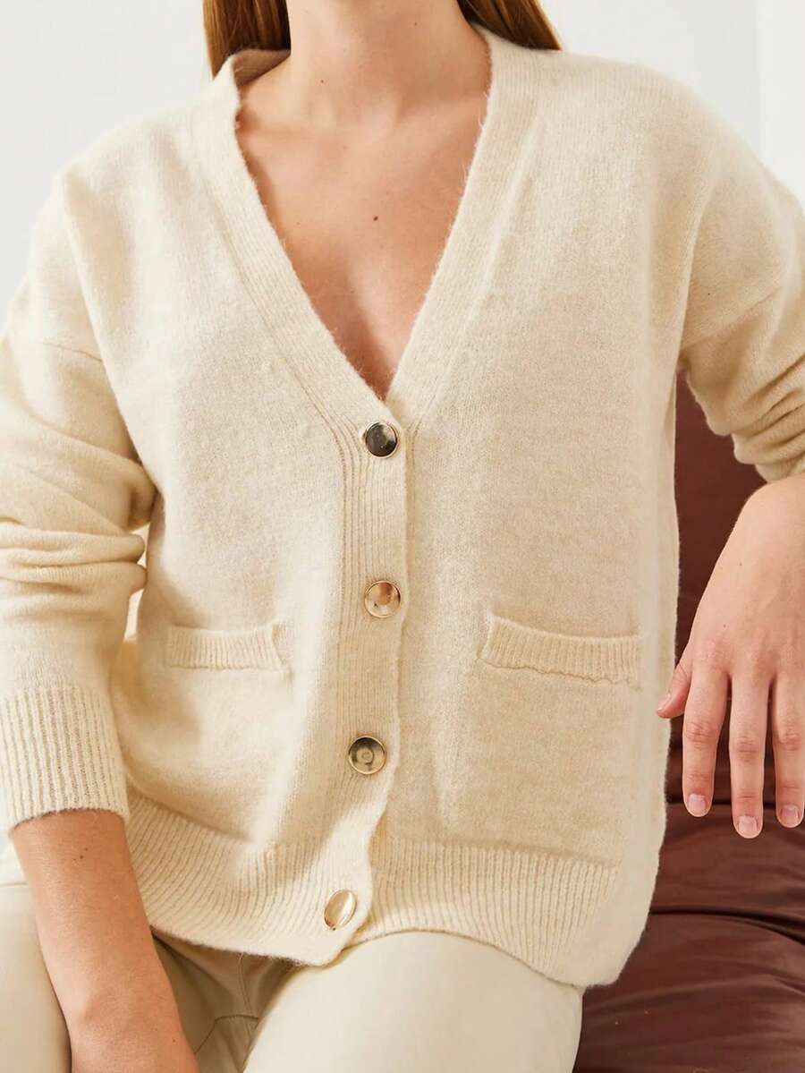 Women's Buttons Pocket Drop-Shoulder Plush Cardigan, Long-Sleeved Tops - Krem - View 1