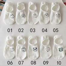 10pcs Random Pattern Women's Thin Summer Ankle Socks, Japanese Style White Breathable Short Socks, Sweat-Absorbent Women Anti-Odor Silicone Non-Slip Invisible Socks, Korean Version Ladies Boat Socks - White - View 3