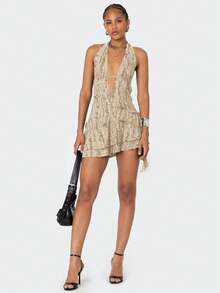 深 V 领露背撕破世界末日风格不对称性感迷你连衣裙 - 卡其色 - 查看 5