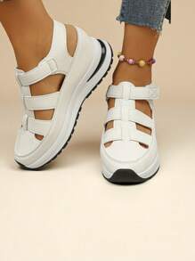 2025 Autumn New Style Women's Hole Shoes Solid Color Versatile Fashion T-Shaped Women's Sandals Wear-Resistant Breathable Non Hollow Women's Sports Sandals Outdoor Beach Travel Women's Wedge Sandals, Sandals That Can Be Worn For Commuting To Work And Students In Class,Women's Rain Boots, Perfect For Office Workers To Wear On Rainy Days. Thick Sole And Platform Heel, With A Significant Heightening Effect.