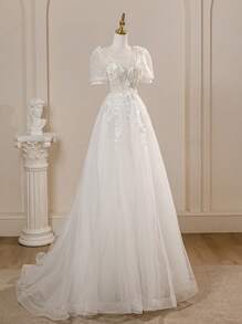 Elegant Puff Sleeve Floral Lace Princess Ball Gown Wedding Dress