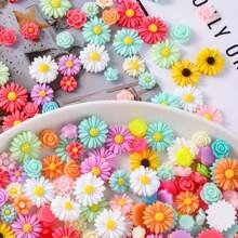 100 piezas Accesorios mixtos de flores de margarita y rosa de resina, cuentas decorativas para hacer adornos de cabello, estuches de teléfono y materiales para manualidades DIY