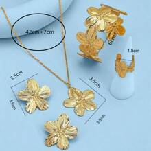 5pcs/Set Fashionable Metallic Golden Flower Jewelry Set: Necklace, Bracelet, Ring, Earrings Suitable For Daily Wear, Banquet, Party