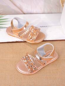 1 双儿童亮片编织钩环凉鞋，时尚易穿，夏季