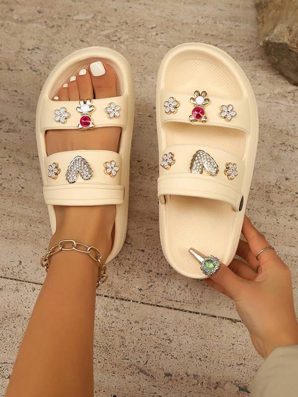 Cute Bear & Floral Applique Women's Summer Slide Sandals, Comfortable Soft Flat Beach/Pool Slippers For Vacation, Party, Daily Casual Wear, Indoors