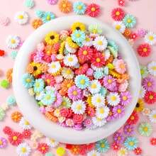 100 piezas Accesorios mixtos de flores de margarita y rosa de resina, cuentas decorativas para hacer adornos de cabello, estuches de teléfono y materiales para manualidades DIY