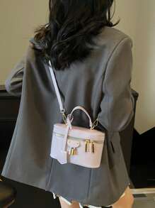 Best Selling High Quality Fashionable Unique Minimalist Elegant Commuter Handbag For Women, Versatile Vintage Small Square Shoulder Crossbody Bag For Shopping, Dating And Office Wear