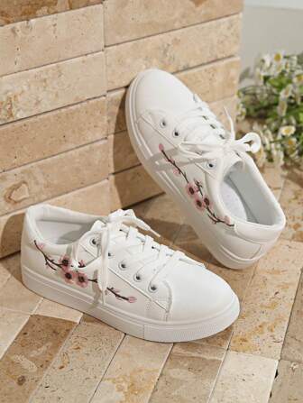 Women's Fashion Black & White Spliced Casual Sneakers, Round Toe Low-Top Lace Up Flat Platform Shoes