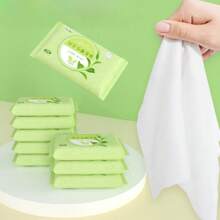 7pcs/Pack Portable Wet Wipes For Daily Cleaning, Suitable For Outdoor Travel, Going Out, Students, Kitchen, Bathroom, Home, Picnic, Christmas, Halloween