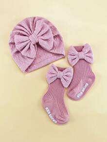 2件套新生儿弹力提花发带帽+袜子套装，0-6个月婴儿蝴蝶结襁褓帽可爱柔软婴儿帽头饰套装 - 彩色 - 查看 2