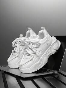 男士独特纯白色 3D 装饰系带低帮运动鞋，双带设计户外休闲运动鞋