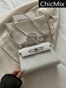 Fashionable New Solid Color Flip Metal Buckle Mini Handbag, Classic And Versatile Elegant Checkered Indentation Square Women's Shoulder Crossbody Bag, Suitable For Shopping, Wallets, Shopping, Young Women, College Students, Newcomers, And White-Collar Workers. They Are Very Suitable For Offices, Universities, Work, Business, Commuting, Outdoor Activities, Travel, And Outings