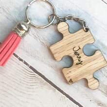 最好的朋友礼物，个性化钥匙扣，定制名字拼图钥匙扣，带彩色流苏 - 姐妹会、女生旅行、闺蜜礼物/礼品