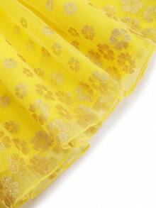 小女孩黄色连衣裙，配长披肩、蓬蓬裙和金色花朵装饰，附赠皇冠、魔杖和手套等配饰，适合参加派对、郊游和其他活动。 - 黃色 - 查看 6