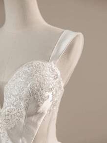 Glamorous & Vintage Sweetheart Neck Hollow Lace Applique Mesh Maxi Dress, Wedding Gown For Brides