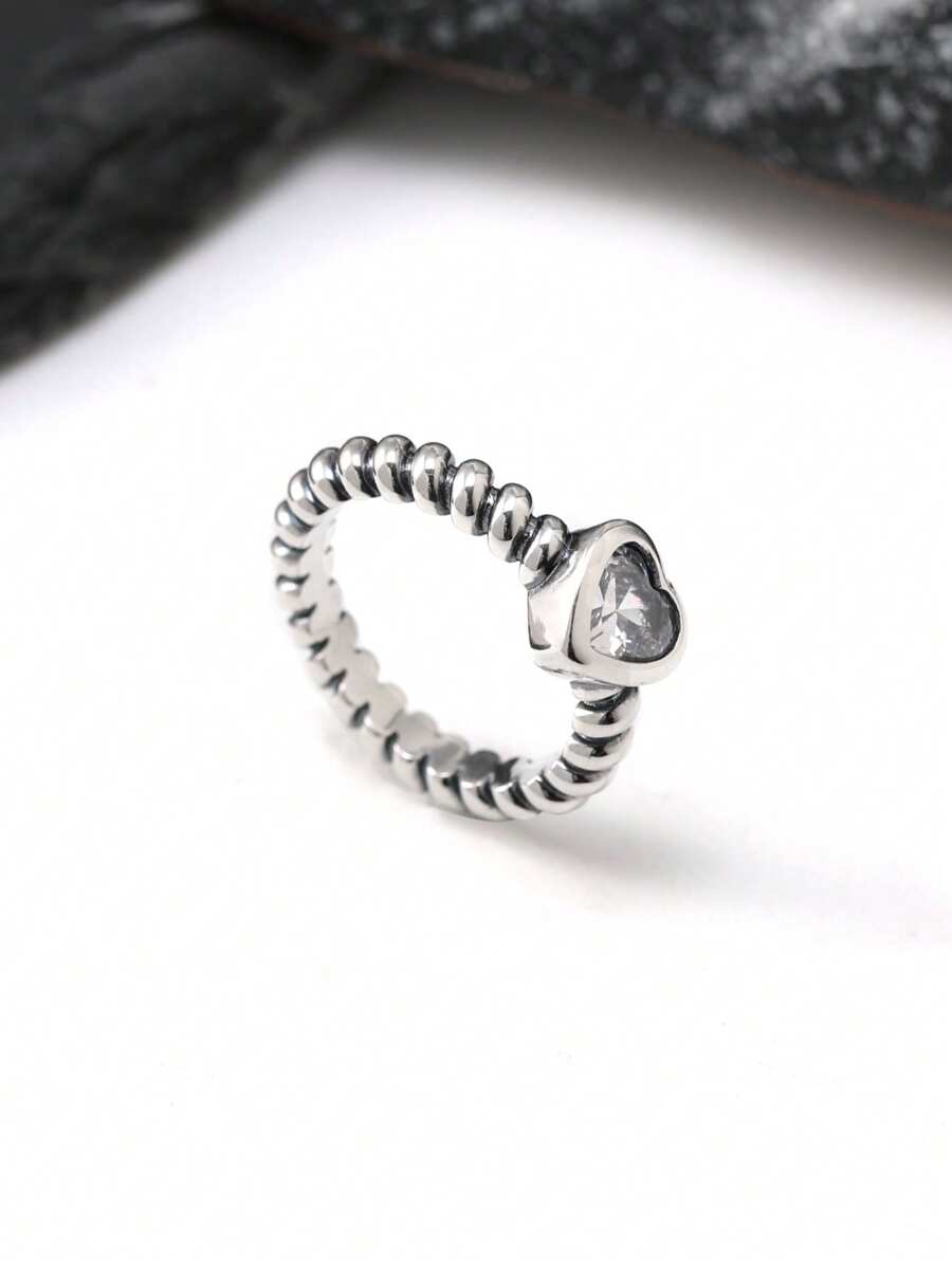1 Hot Selling Versatile Pure Silver S925 Heart-Shaped Zirconia Ring: Pure Silver Twisted Band, Elegant Gemstone Jewelry, High-End Light Luxury