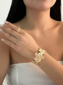 1 Set (1 Gold Bangle & 1 Thick Ring) European & American Retro Fashion Gold Floral Bangle And Thick Floral Ring Set, Long-Lasting Color, Suitable For Women's Daily Wear, Holidays, Social Events, Parties