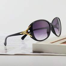 1pc Women Circular Fox Head Decor Fashion Fashion Glasses, Suitable For Travel