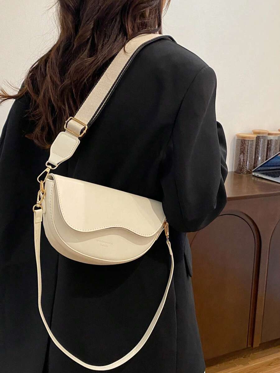 Sac bandoulière mini de couleur unie à design minimaliste, convient à l'usage quotidien des femmes, aux sorties, aux cadeaux. Avec une sangle réglable