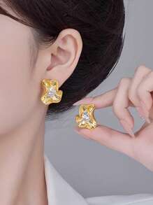 Pleated Wave Pearl Earrings For Women, Lightweight Alloy Minimalist Luxury Earrings