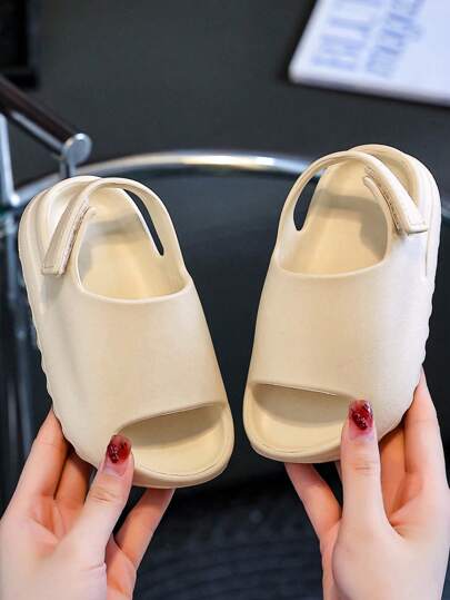 Fashionable And Minimalist Children's Sandals With EVA Soft Sole Suitable For Boys And Girls Beach Shoes And River Tracing Shoes