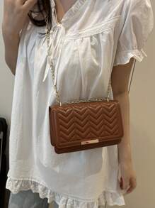 Bolso bandolera cuadrado de estilo coreano único con diseño de onda francesa arrugada y trigo, minimalista y elegante para ir a trabajar o de compras
