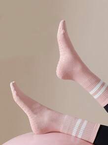 3/5/6 piezas Calcetines antideslizantes de Pilates, Calcetines de Pilates antideslizantes para mujer, Calcetines de Pilates pegajosos con agarre, Calcetines de yoga y barra con tracción, Negro/Blanco/Rosa, para todo el año