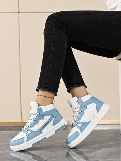Scarpe da skateboard casual alte con lacci e blocchi di colore semplici, da donna, scarpe da ginnastica comode da indossare tutti i giorni, abbinabili come calzature sportive per coppie