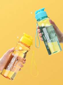 زجاجة مياه بلاستيكية جديدة للرياضة والخارج مع غطاء قلاب، كوب مياه يومي للطلاب له مقبض