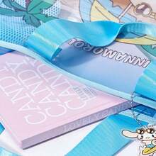 Miniso Sanrio Cinnamoroll 夏日黑色贴皮休闲沙滩包，透明质感搭配可爱肉桂卷，沙滩元素装饰，防水材质，轻便大容量，海滩出游/日常收纳的时尚之选 (1个) - 藍色 - 查看 3