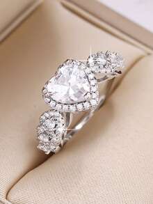 1 件女士精致白色方晶锆石戒指