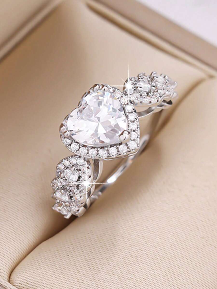 1 件女士精致白色方晶锆石戒指