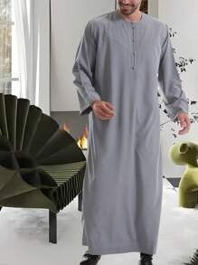 Arabischer Stil Herren Einfarbige handgemachte Knopf Rundhalskragen Robe
